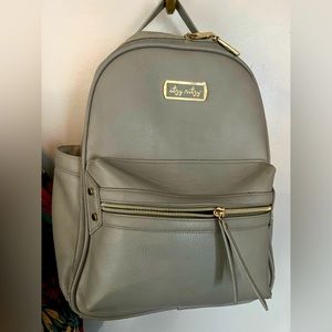 Itzy ritzy diaper bag. Small size, with changing pad